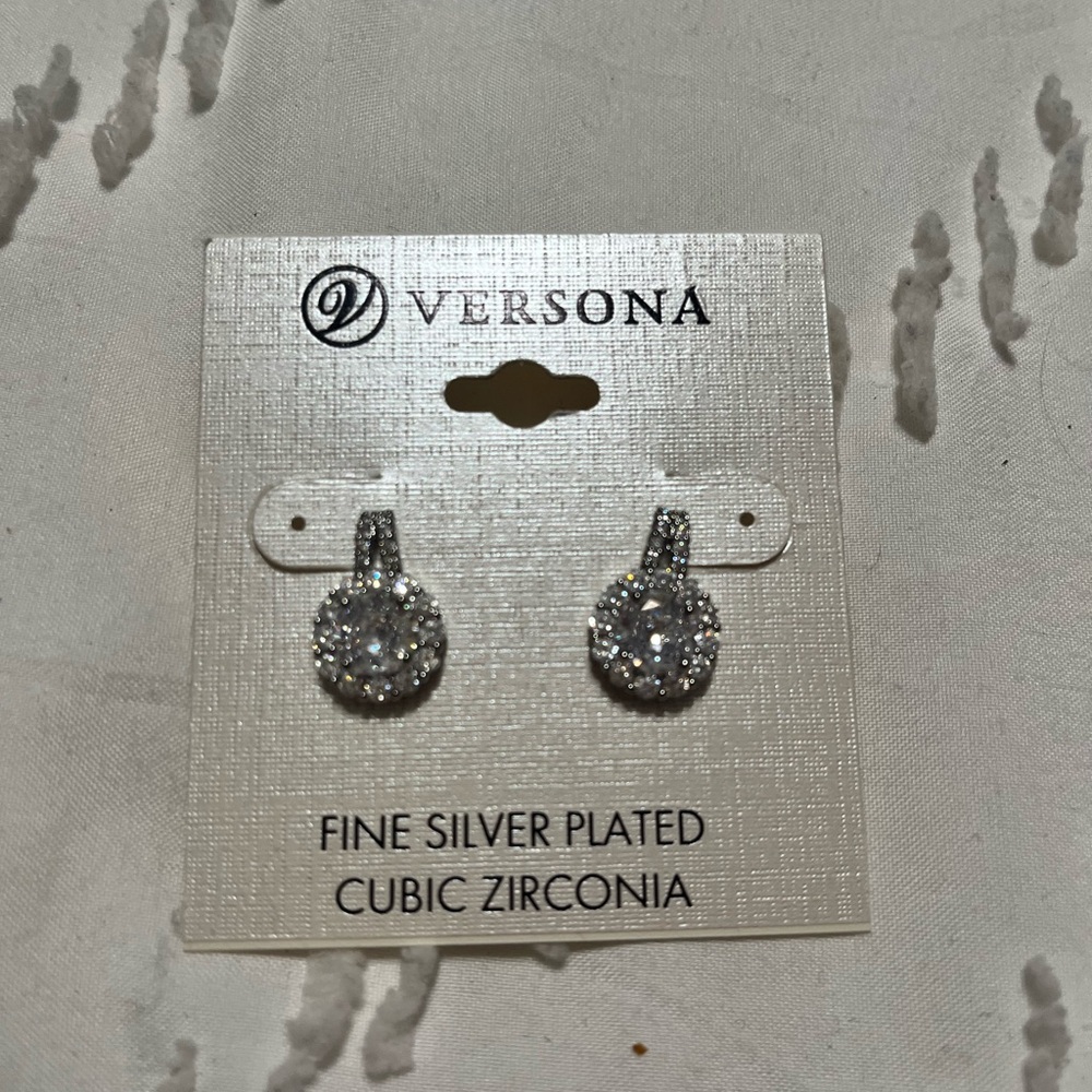 Versona Sparkling Silver Cubic Zirconia Earrings
